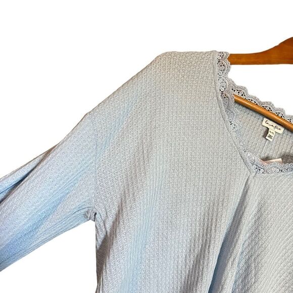NWT! Love Fire light blue cropped long sleeve shirt - Picture 10 of 12